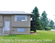 Unit for rent at 942 - 944 2nd Pl Se, East Wenatchee, WA, 98802