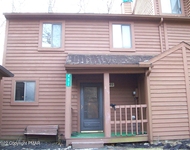 Unit for rent at 402 Tudor Ct, Bushkill, PA, 18324