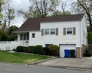 Unit for rent at 38 Brandywine Road, Fords, NJ, 08863