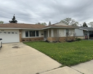 Unit for rent at 630 Pinewood Drive, Elk Grove Village, IL, 60007