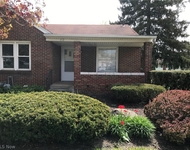 Unit for rent at 713 North Road, Niles, OH, 44446