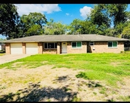 Unit for rent at 808 W Mulberry Street, Angleton, TX, 77515