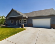 Unit for rent at 940 38th Ave, West Richland, WA, 99353