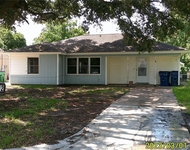 Unit for rent at 912 Robinhood Lane, Angleton, TX, 77515