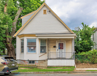 Unit for rent at 33 110th Street, Troy, NY, 12182