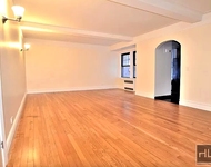 Christopher Street - Photo 1