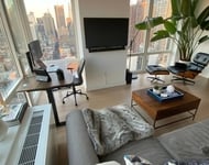 Gotham West  - Photo 1