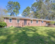 878 Parkway Drive Se - Photo 1