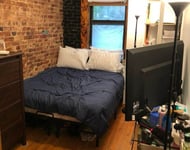 536 East 5th Street - Photo 1