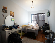 Knickerbocker Avenue - Photo 1