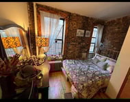 202 East 7th Street - Photo 1