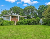Unit for rent at 13 Whitney Circle, Glen Cove, NY, 11542