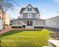 Unit for rent at 584 Main Street, Islip, NY, 11751