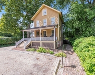 Unit for rent at 1433 Old Northern Boulevard, Roslyn, NY, 11576