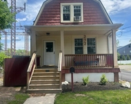 Unit for rent at 272 Lake Avenue, Metuchen, NJ, 08840