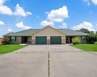 Unit for rent at 460 W Houston Street, Highlands, TX, 77562