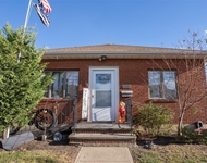 Unit for rent at 4001 Broadway, Island Park, NY, 11558