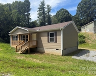Unit for rent at 204 Oscelake Way, Hendersonville, NC, 28739