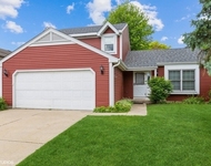 Unit for rent at 664 Regent Drive, Crystal Lake, IL, 60014