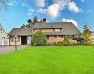 Unit for rent at 43 Flagstone Lane, Westbury, NY, 11590