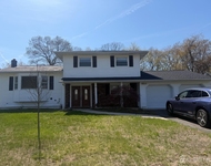Unit for rent at 13 Oak Wood Drive, Parlin, NJ, 08859