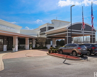 Unit for rent at 6175 W Grand Avenue, Gurnee, IL, 60031