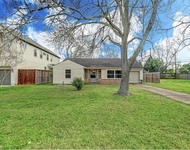 Unit for rent at 4627 Maple Street, Bellaire, TX, 77401