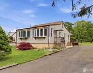 Unit for rent at 1965 Old Amwell Road, Franklin Twsp, NJ, 08873