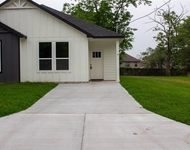 Unit for rent at 106 Runnels Street, Willis, TX, 77378
