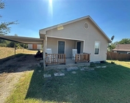 Unit for rent at 900 W Avenue F, Midlothian, TX, 76065