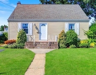 Unit for rent at 4 West Court, Bethpage, NY, 11714