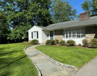 Unit for rent at 3 Stonewall Lane, Mamaroneck, NY, 10543