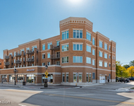 Unit for rent at 1 S Lincoln Avenue, Lombard, IL, 60148