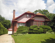 Unit for rent at 422 South Street, Elgin, IL, 60123