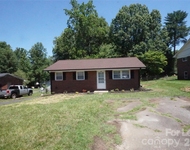 Unit for rent at 130 31st Avenue Nw, Hickory, NC, 28601