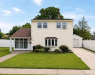 Unit for rent at 5 Regina Street, Hicksville, NY, 11801