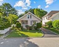 Unit for rent at 15 Pershing Avenue, Locust Valley, NY, 11560