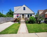 Unit for rent at 50 Albertson Place, Mineola, NY, 11501