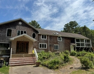 Unit for rent at 227 Beverly Road, Huntington Station, NY, 11746