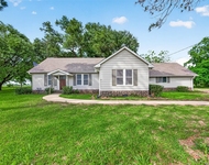 Unit for rent at 8111 Main Street, Needville, TX, 77461