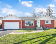 Unit for rent at 392 E Saint Charles Road, Elmhurst, IL, 60126