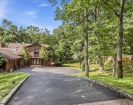 Unit for rent at 1 Brothers Court, Dix Hills, NY, 11746