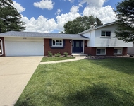 Unit for rent at 2305 N Williamsburg Street, Arlington Heights, IL, 60004