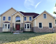 Unit for rent at 1 Hillcrest Road, Morganville, NJ, 07751