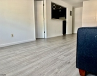 Unit for rent at 392 College Dr, Edison Twp., 08817-5928