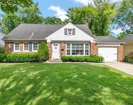 Unit for rent at 915 N Pine Avenue, Arlington Heights, IL, 60004