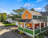 Unit for rent at 14 High Street, East Lyme, CT, 06357