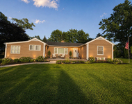 Unit for rent at 301 Hillside Avenue, Prospect Heights, IL, 60070