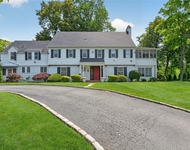 Unit for rent at 5 Kohlsaat Court, Smithtown, NY, 11787