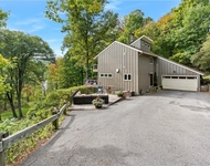 Unit for rent at 13 Kings Point Lane, Washingtonville, NY, 10992